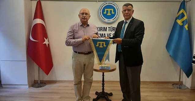 CHP'li Çakırözer Eskişehir Kırım Derneği'nde konuştu