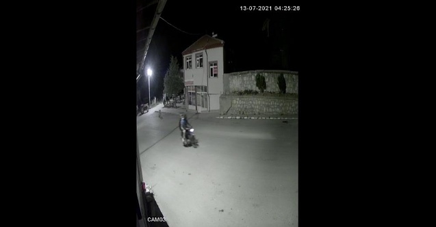 Günyüzü'nde motosiklet hırsızları kameralara yakalandı