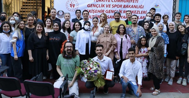 Tepebaşı Gençlik Merkezi'nde 'Sahnesizler' rüzgarı