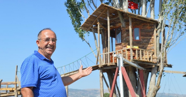 Atık malzemelerden yeni bir dünya yarattı