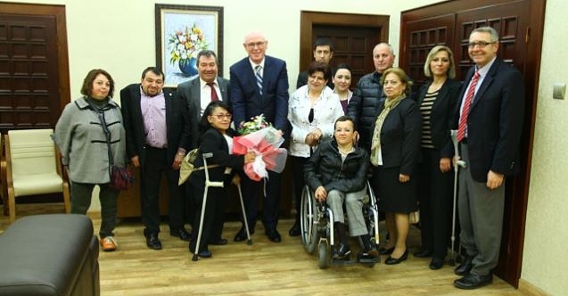 Engellilerin ihtiyaçlarını belediye karşılıyor