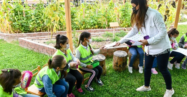 Çocuklar geri dönüşümün önemini öğreniyor
