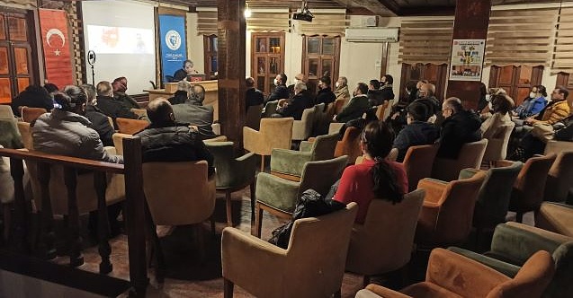 Rusya-Ukrayna krizi Eskişehir'de konuşuldu!