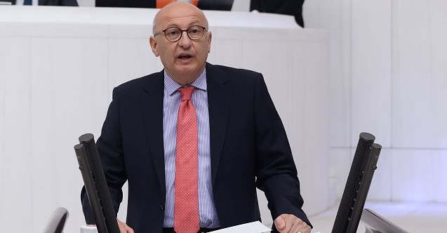 CHP'li Çakırözer: Vatandaş Zafer'den uçmak istemiyor!