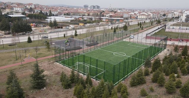Odunpazarı'ndan ücretsiz halı saha!