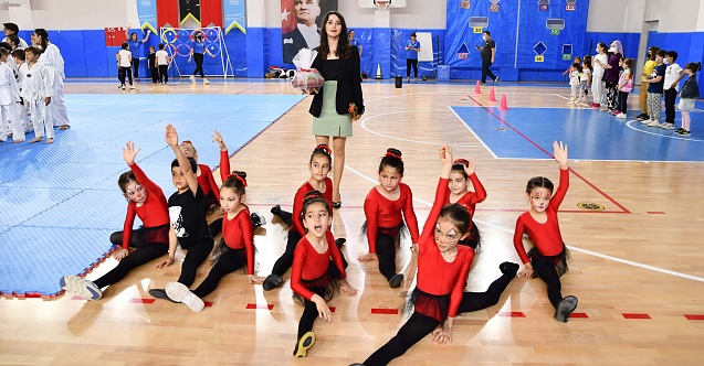 Sporcu çocuklar Tepebaşı'nda hünerlerini sergiledi