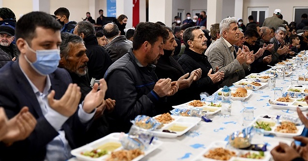 Tepebaşı Belediyesi Gündüzler'de iftar verdi!