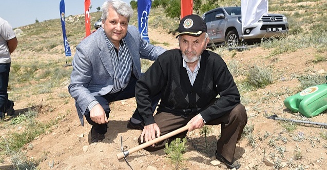 Eskişehir'de emekli öğretmenden örnek davranış!