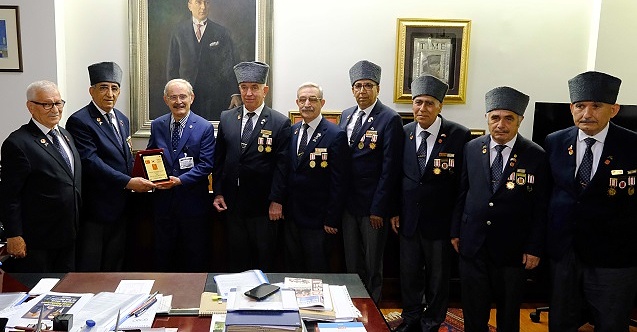 Başkan Büyükerşen gaziler ile bir araya geldi!