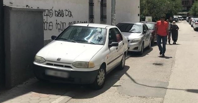 Sürücüler Eskişehir sokaklarını otoparka çevirdi