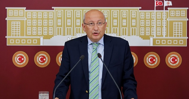 Utku Çakırözer: Sansürü artıracak yasa mecliste!