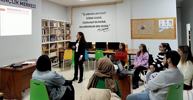 Gençlere kaygı ile baş etme yöntemleri anlatıldı