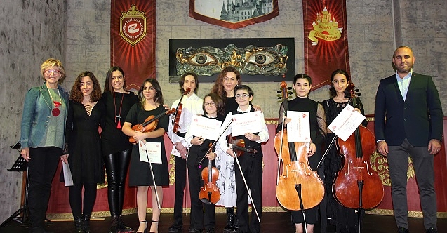 Masal Şatosu'nda kulakların pasını silen konser!