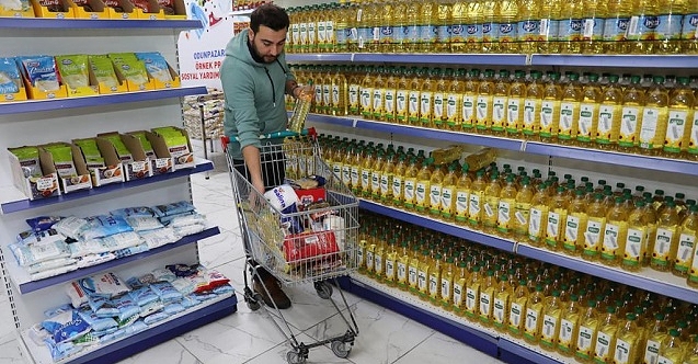 Eskişehir'e gelen depremzedelere Halk Market kucak açtı