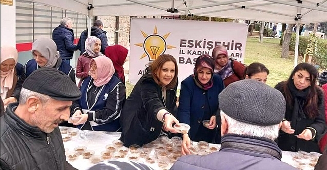 AK Parti Eskişehir İl Kadın Kolları’ndan kandil ikramı