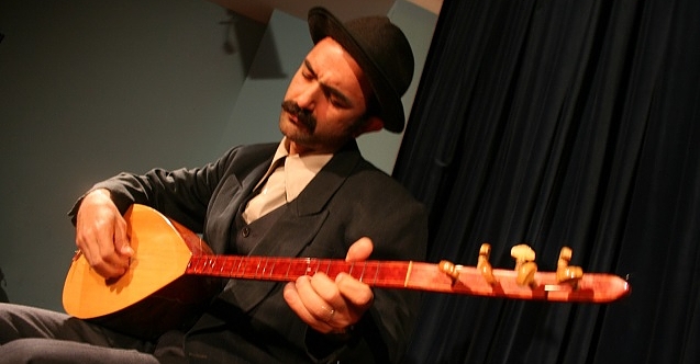 K. Sinan Demirer’in müthiş performansıyla Dost geliyor