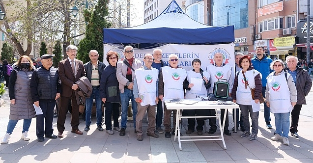 En düşük emekli maaşı 15 bin lira olmalı!