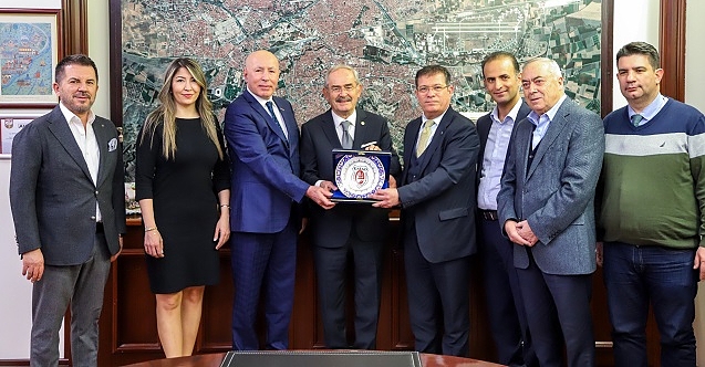 ESİAD, Başkan Büyükerşen'e neden teşekkür etti?