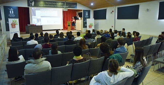 Eskişehir'de gençlik ve liderlik konuşuldu