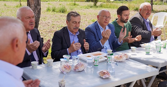 Ahmet Ataç yağmur dualarına katıldı