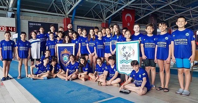 Eskişehirli yüzücüler Türkiye Şampiyonası'na katılacaklar!