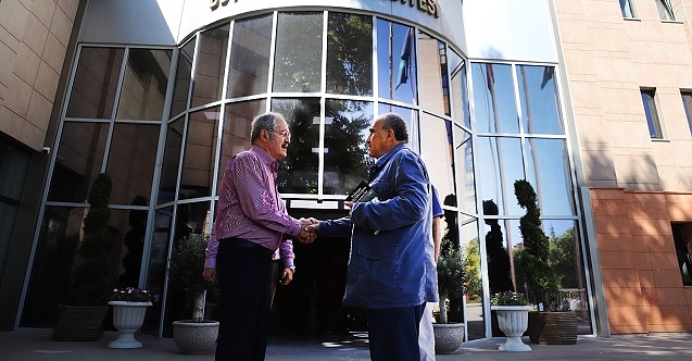 Recep Tayyip Erdoğan'ın eski yardımcısı Büyükerşen ile görüştü!