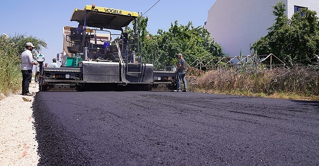 Tepebaşı'nda bozuk yollar yapılıyor