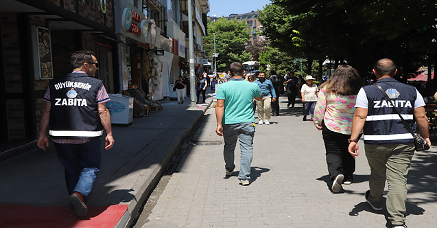 Büyükşehir zabıtası dilencilerle mücadelesini sürdürüyor