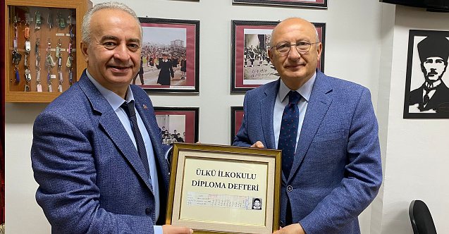 CHP’li Çakırözer’den mezun olduğu Ülkü İlkokulu’na 24 Kasım ziyareti