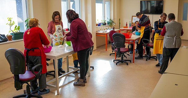 Anne ve çocuklar eğlenceli bir gün geçirdi