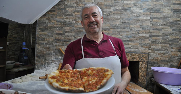 Herkes soğukla mücadele ederken o sıcaktan bunalıyor