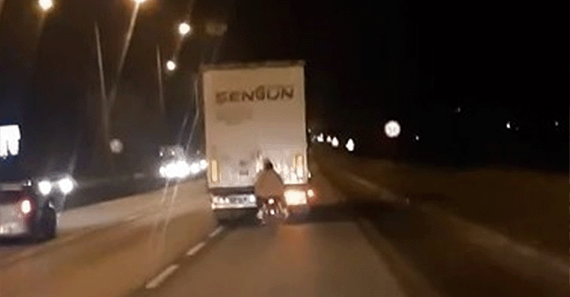 Tır arkasındaki tehlikeli yolculuk