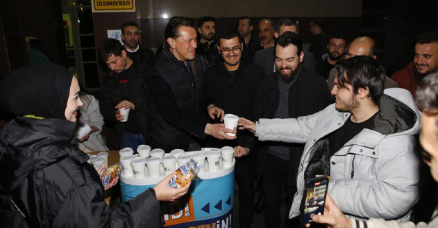 Hatipoğlu’ndan öğrencilere sürpriz