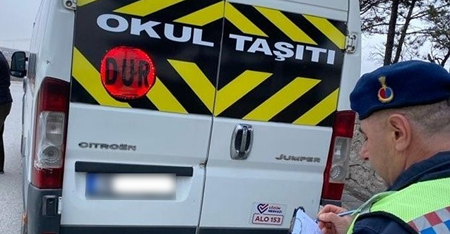 Jandarma ekiplerinden okul servislerine denetim