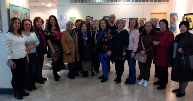 Eskişehir'deki 48 kadın ressam eserlerini sergiledi