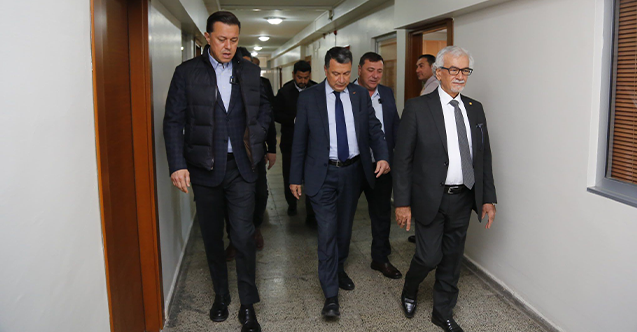 İlk adımı attı