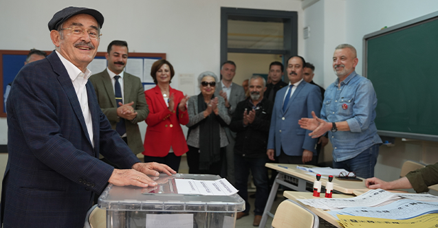 Yılmaz Büyükerşen oyunu kullandı
