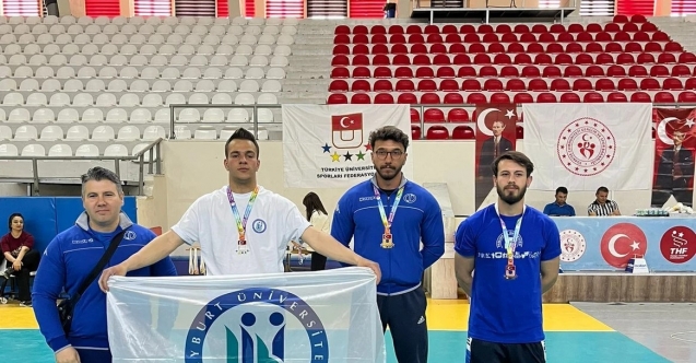 Anadolu Üniversitesi Sporcuları TÜSF müsabakalarından madalya ile döndü