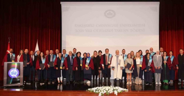 ESOGÜ 2023 Yılı Ödülleri sahiplerini buldu