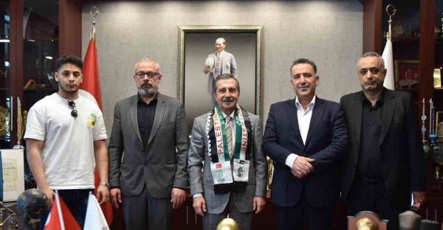 Kardeş şehir Salfeet’ten hayırlı olsun ziyareti