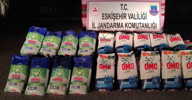 Piyasaya sahte ve kaçak deterjanları sürmeye hazırlanan şahıs yakalandı