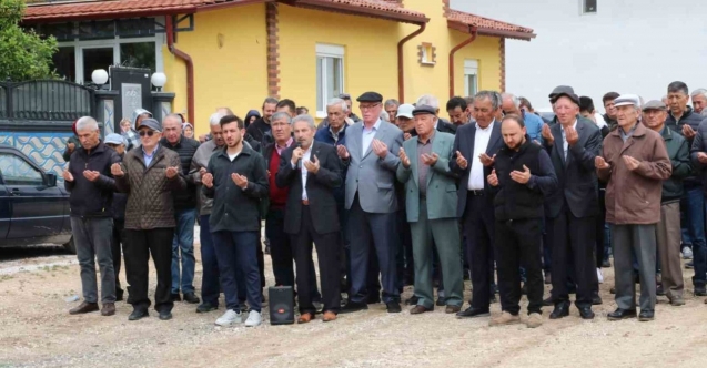 Başkan Kurt Yenikent ve Kalkanlı mahallesindeki yağmur dualarına katıldı