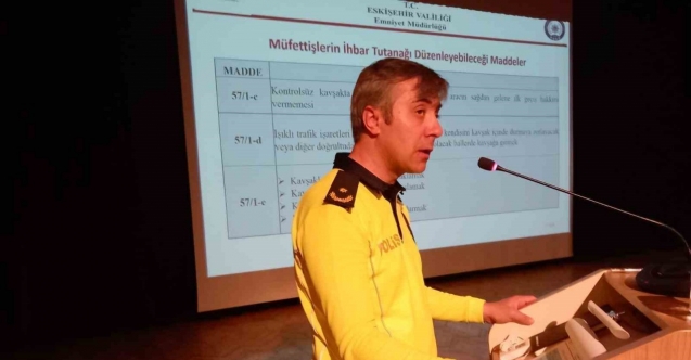 Eskişehir İl Emniyet Müdürlüğü’nde Fahri Trafik Müfettişlerine Bilgilendirme Toplantısı yapıldı