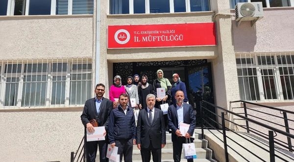 İl Müftülüğü engellilere dokunmak için işaret dili kursu verdi