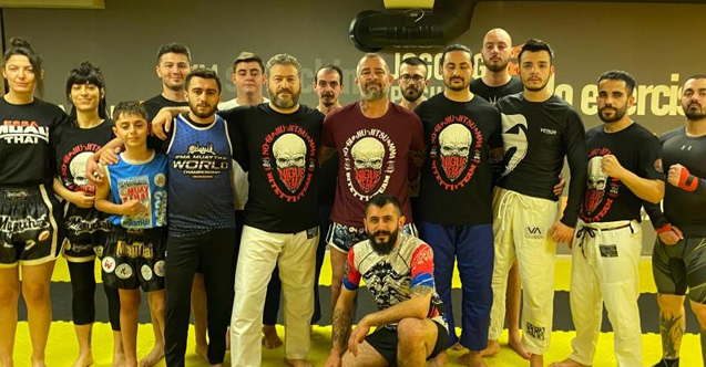 MMA’ın ‘Ronaldo’su’ Eskişehir’de genç sporculara eğitim verdi