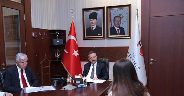Vali Aksoy, vatandaşların sorunlarını dinledi