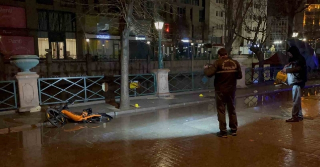 17 bıçak darbesiyle öldürülen Fatih Bayar’ın katil zanlılarının yargılanmasına başlandı