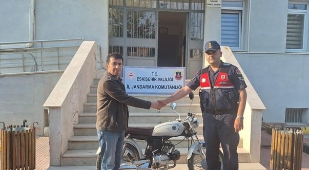 1 yıl önce çalınan motor jandarma denetiminde bulundu