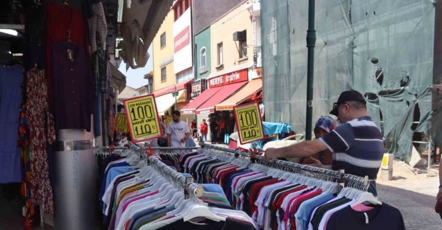 Eskişehir’de sıcak hava ile birlikte kıyafet tercihleri değişiyor