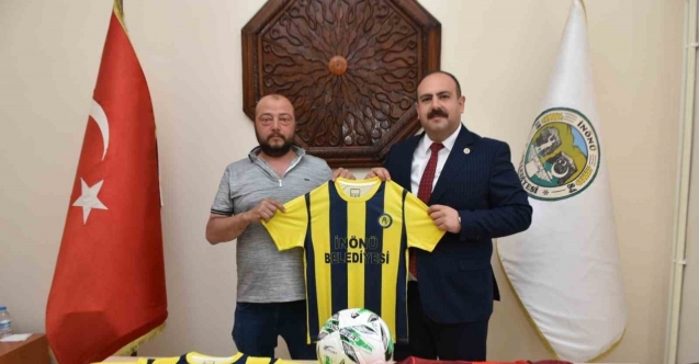 İnönü Belediyesi amatör spor kulüplerine desteğe devam ediyor